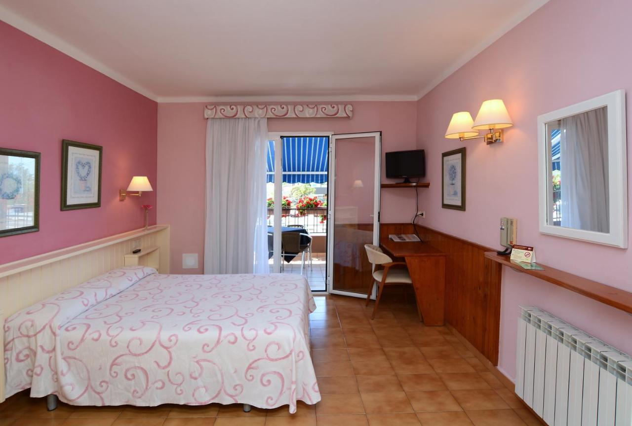 Hotel Casa Feliu Santa Susanna Exterior foto